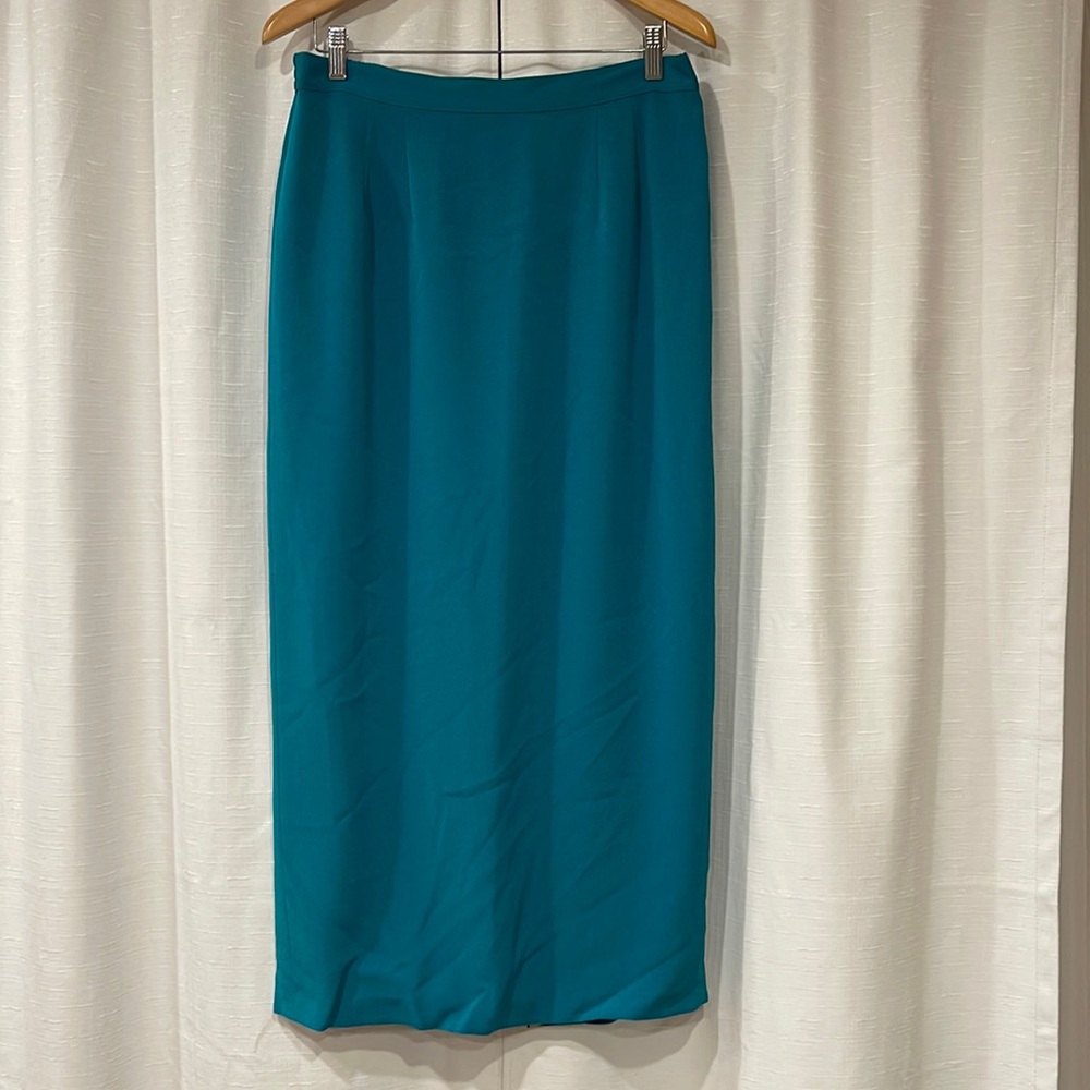 Daymor Paris Montreal New York skirt with blazer
